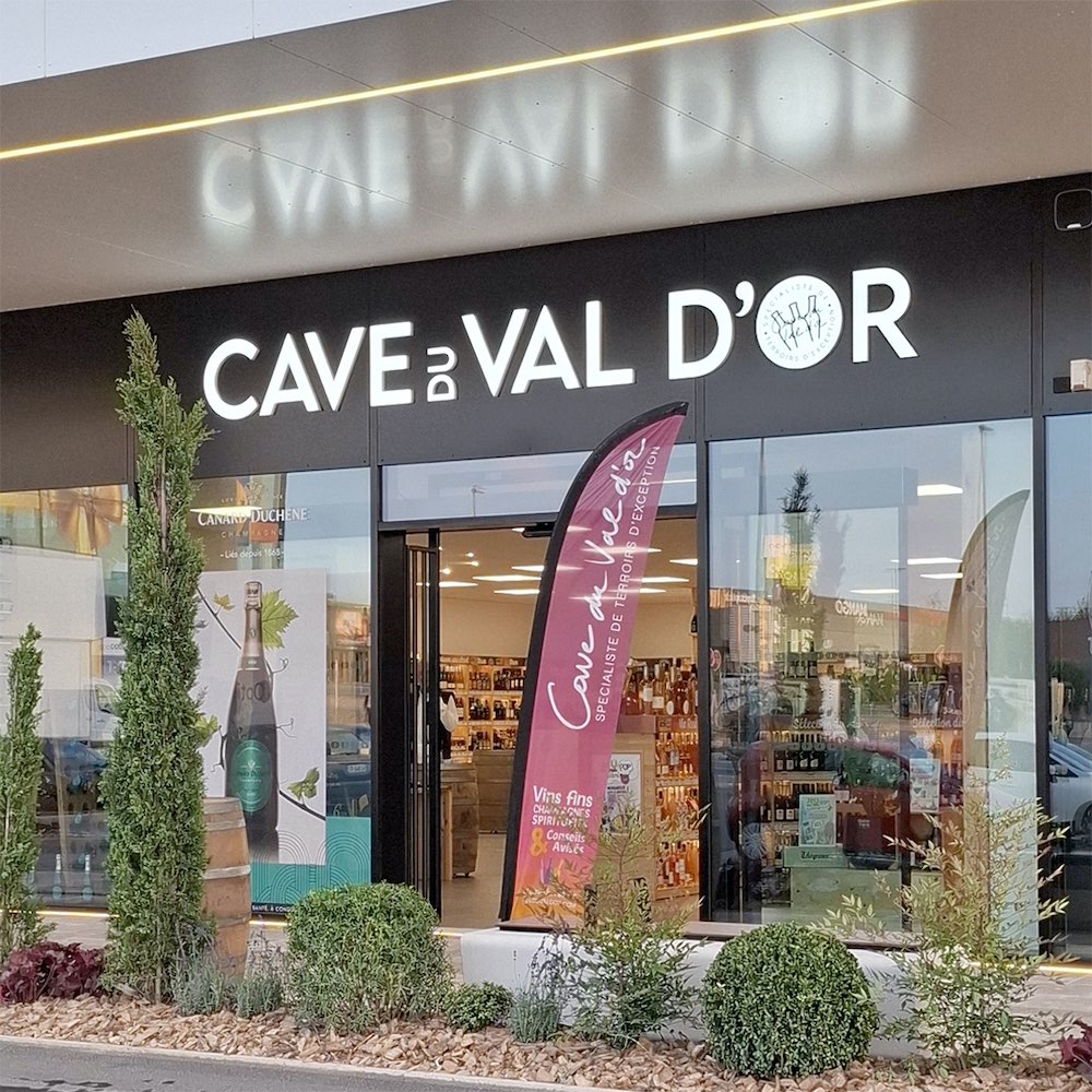 devanture Cave du Val d'Or Reims Cormontreuil